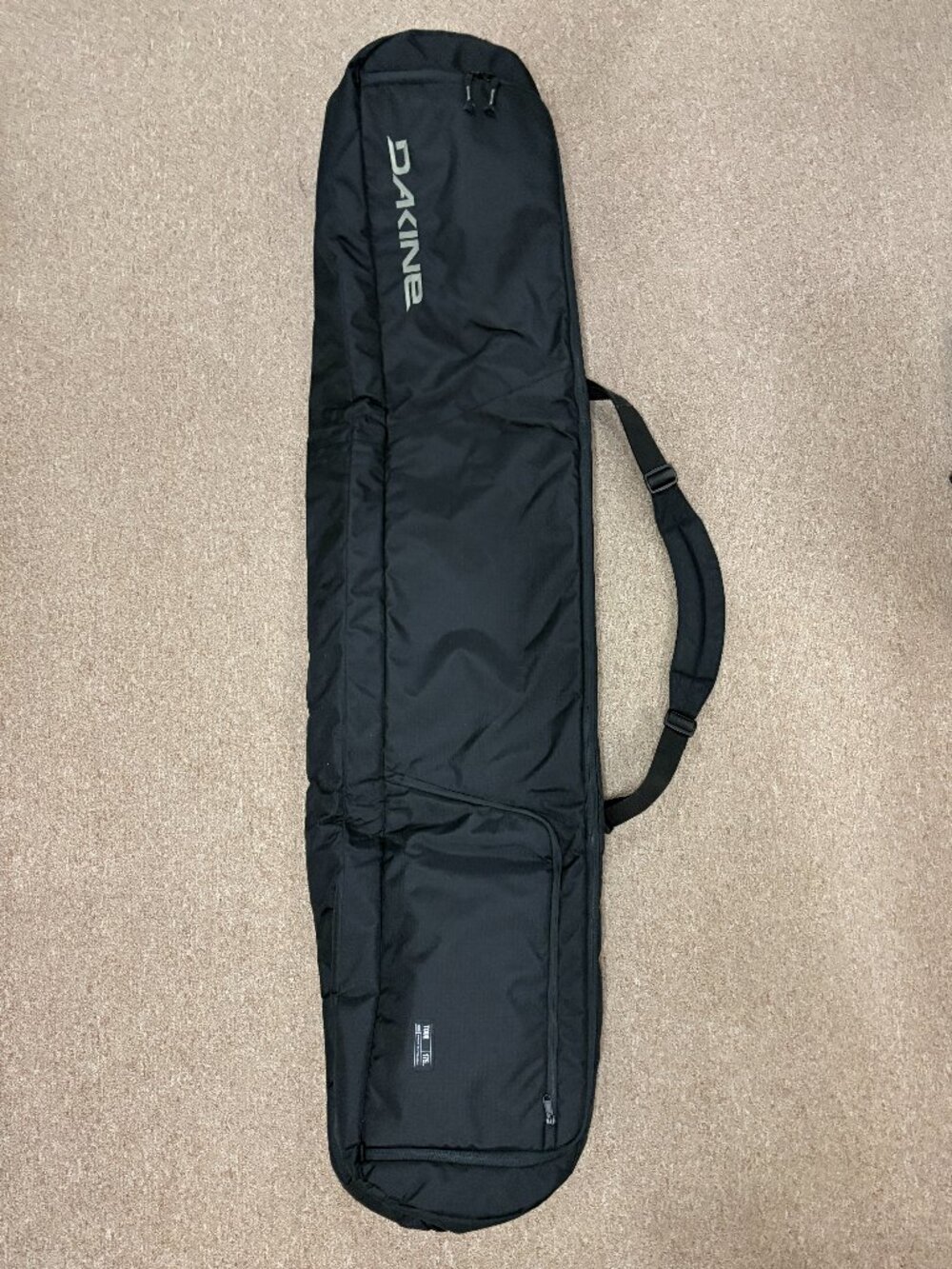 Dakine Tour 175 cm Snowboard Bag - Black